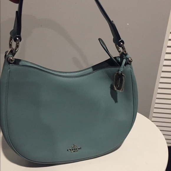 Coach Handbags - 😍💕 Authentic Coach Shoulder Bag